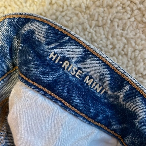 American Eagle Denim Skirt Light Blue Wash Size 2 Long - Picture 4 of 4